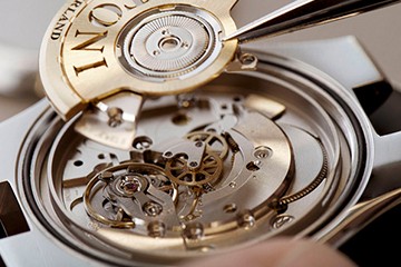 上海劳力士万年历表官方售后维修电话